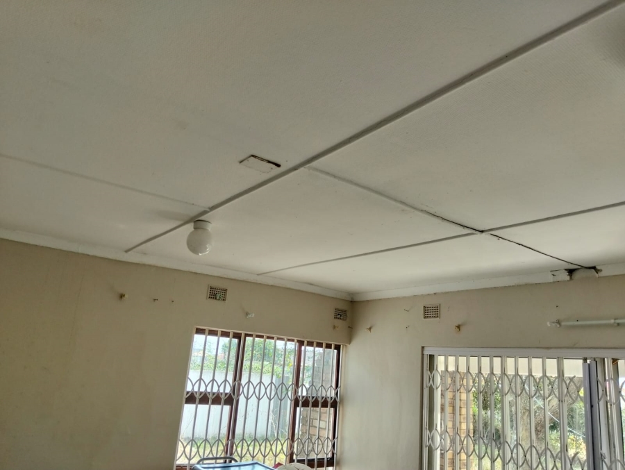 5 Bedroom Property for Sale in Southernwood Eastern Cape